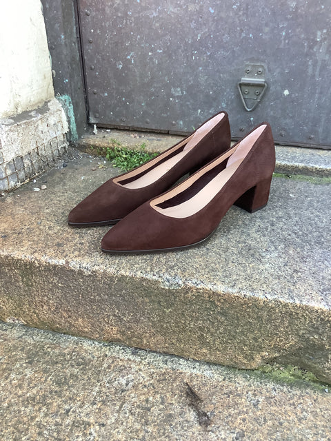 Unisa - Lanthe Pointed Toe Pump Walnut