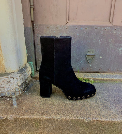 Noa Harmon - Ethel  Suede Ankle Boots Black