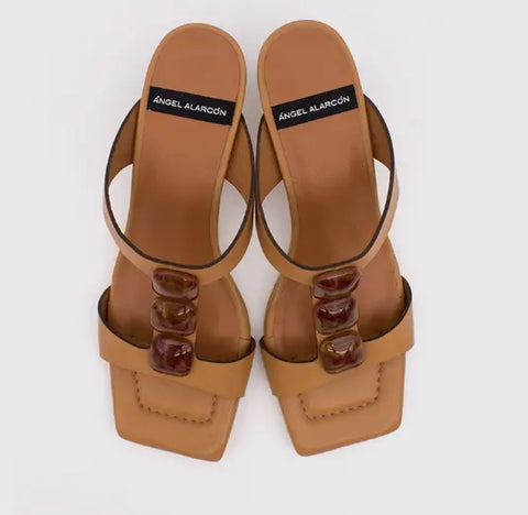 Ángel Alarcón - Leia Heeled Sandal Camel - UNNA S