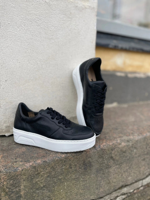 KMB - Sienna Sneaker Black - UNNA S