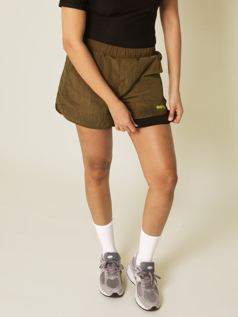Cartel Copenhagen - Blaze Parachute Shorts