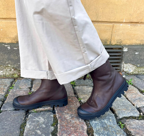 Lofina - Gasoline Ankle Boot With Front Zipper Chocolate - UNNA S