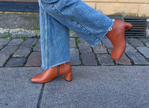 Halmanera - Rosa Ankle Boot Cognac - UNNA S