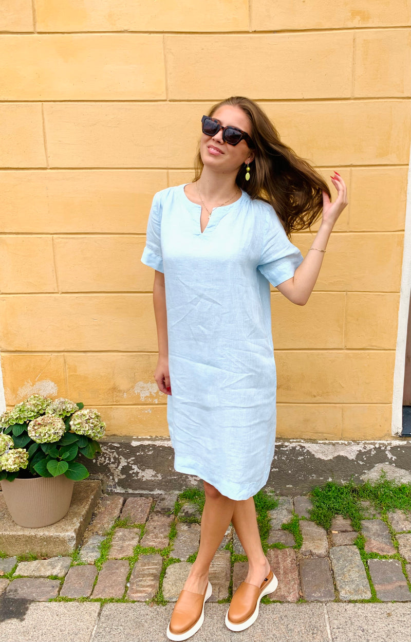 By Basics - Short Linen Dress Light Blue