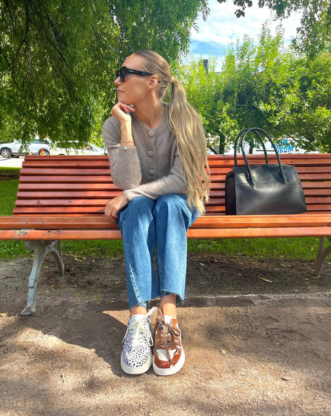 Noa Harmon – Dalia Dot Sneaker - UNNA S