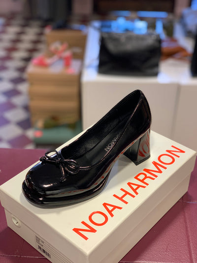 Noa Harmon - Mercedes Pump Black