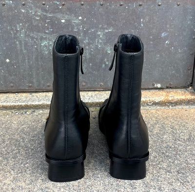 Noa Harmon - Robyn Ankle Boot Black