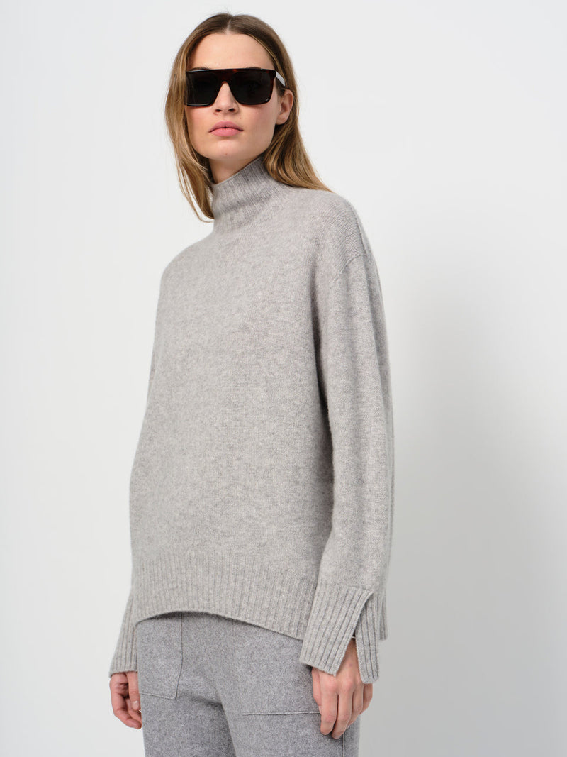 LaSalle - Ribbed High Neck Sweater Light Grey