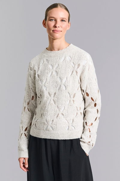 <tc>New Arrivals</tc>