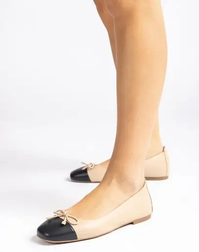 Unisa Classic Ballerina Nude/Black – UNNA S