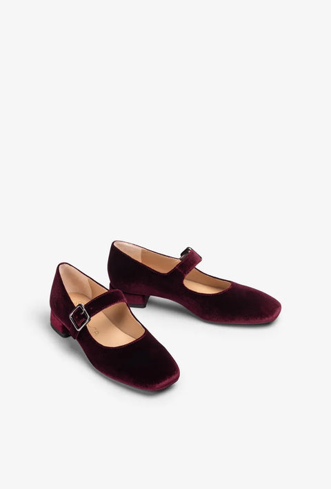 Unisa - Low Heel Mary Jane Burdeos