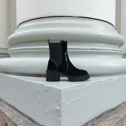 Noa Harmon - Prudence Suede Ankle Boots Black